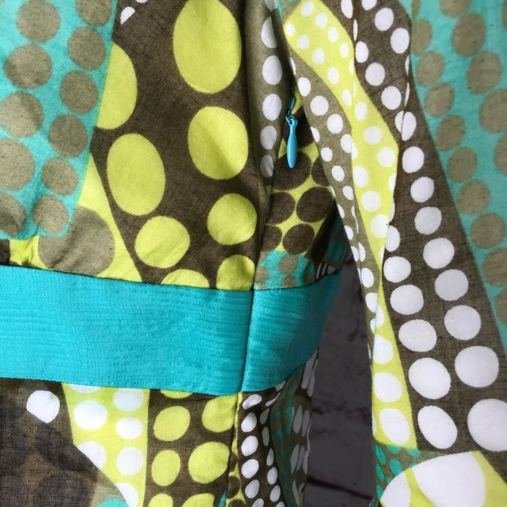 MILLY of NEW YORK Turquoise + Green Mod Print Top 3/4 sleeves Size 2 - Picture 3 of 16